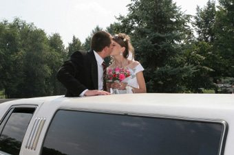 Photo of newlywed in a limo